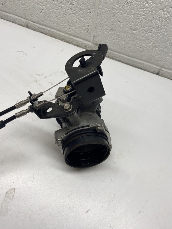 D5 THROTTLE BODY MERCURY 75-125 HP OPTIMAX DFI 880129T04 FRESHWATER