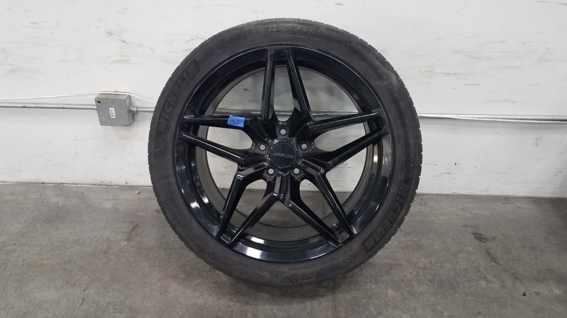 2015 Chevy Camaro SS Rear 20" Wheel / Tire #1 #3356 KK4