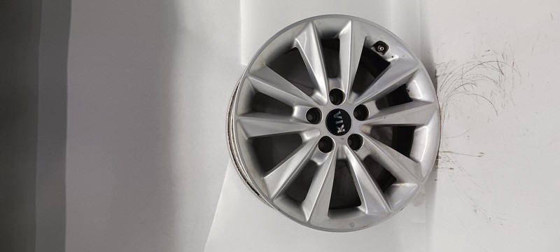 19-'20 KIA SORENTO Wheel 17x7OEM Grade B Condition!