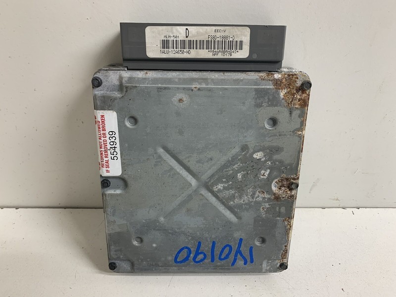 2001-2002 Mazda 626 4 cyl AT Engine Computer Module Ecu Ecm Pcu Pcm FS8D 18881 D