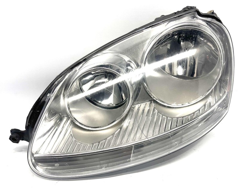 2006-2009 VW Rabbit Right Side Head Light Lamp Halogen Scratches OEM
