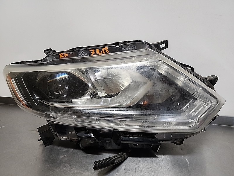 2014 2015 2016 Nissan Rogue Passenger Right RH LED Headlight Halogen OEM