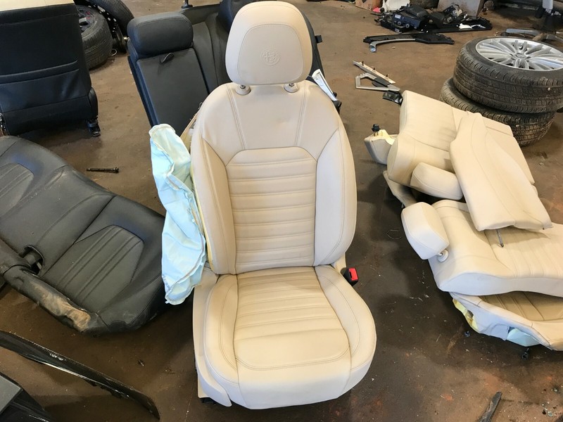 17 18 19 ALFA ROMEO GIULIA FRONT SEAT RIGHT PASSENGER SIDE OEM