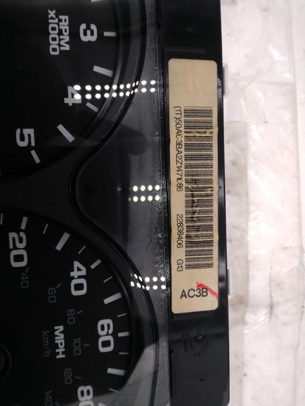 2013 GMC Sierra 1500 Speedometer Gauge OEM White 131k Miles NJ25-23051-584756