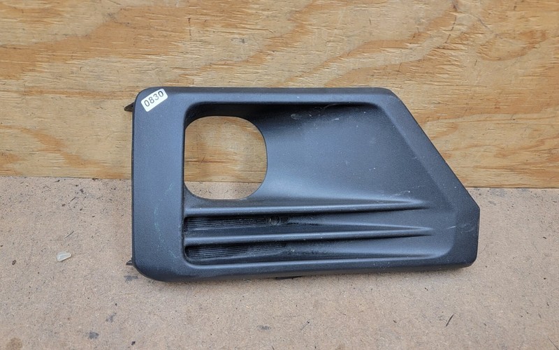 2019 2020 2021 Toyota Rav4 Adventure Front Bumper Fog Light Lamp Cover Right RH