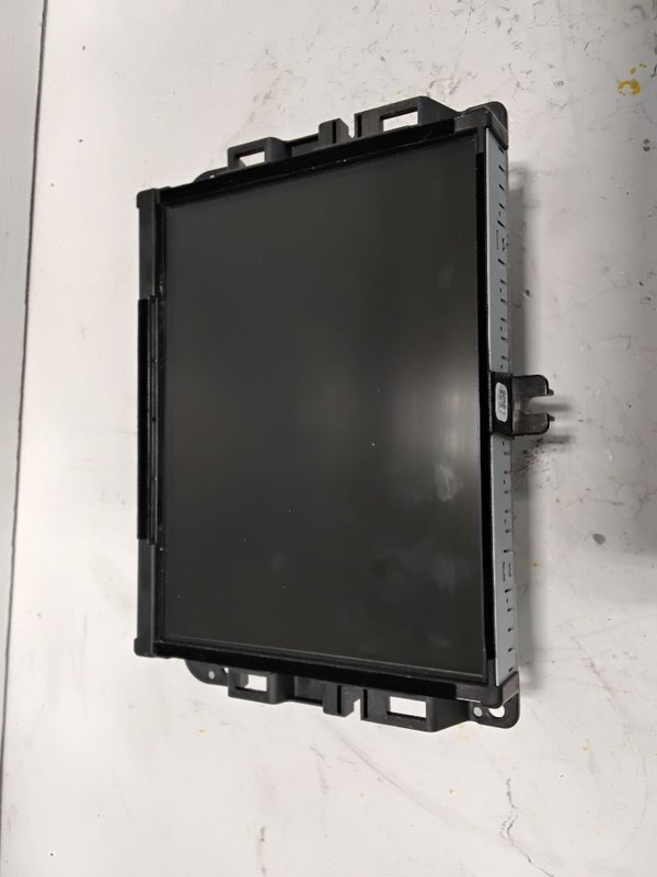 2014 Jeep Cherokee Radio Receiver 8.4" Display Screen w/o Navigation ID RA3