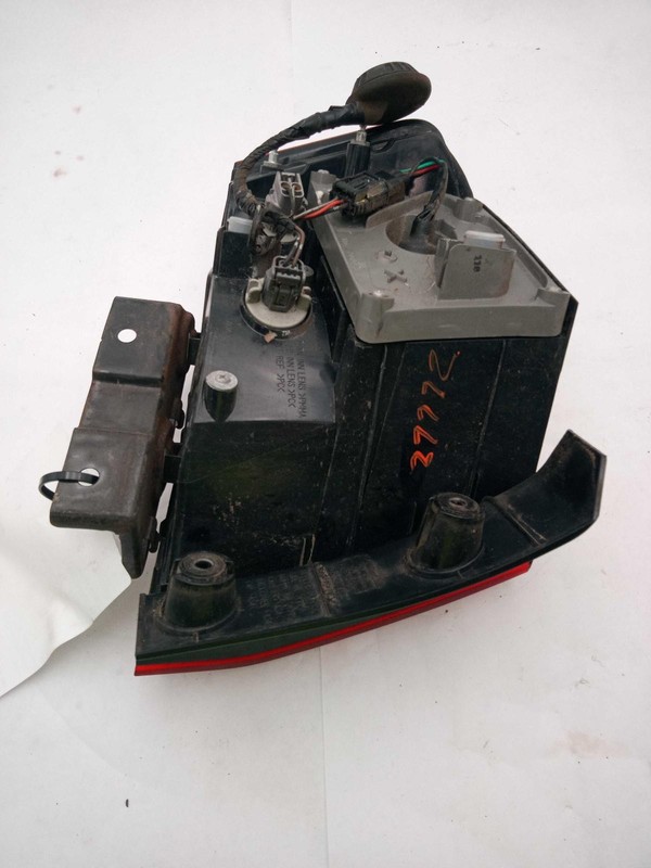 Used Right Tail Light Assembly fits: 2010 Acura Mdx quarter panel mounted Right