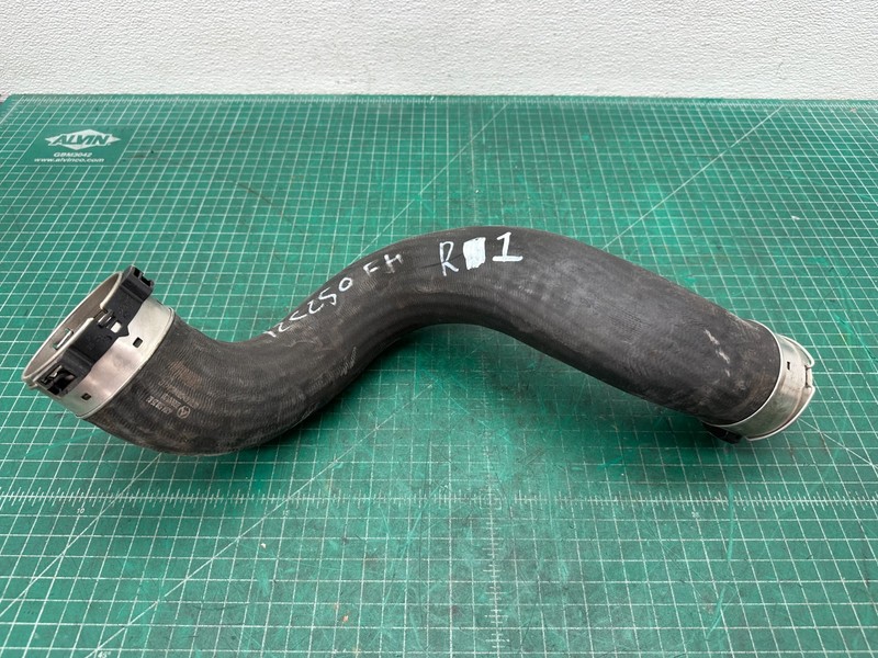 12-15 Mercedes C250 1.8L engine INTERCOOLER HOSE OEM A2045282582