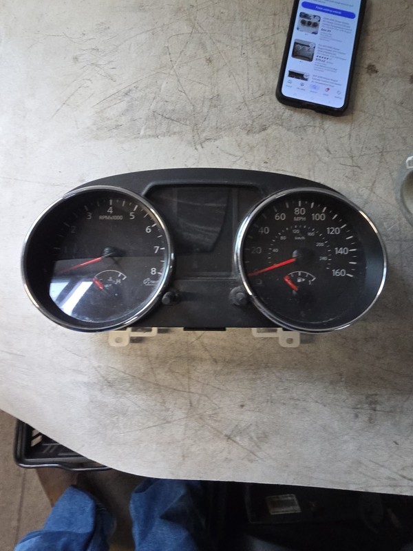 2012-2015 Nissan Rogue Speedometer Cluster Assy 24810-1VX5A 186,647 Miles OEM