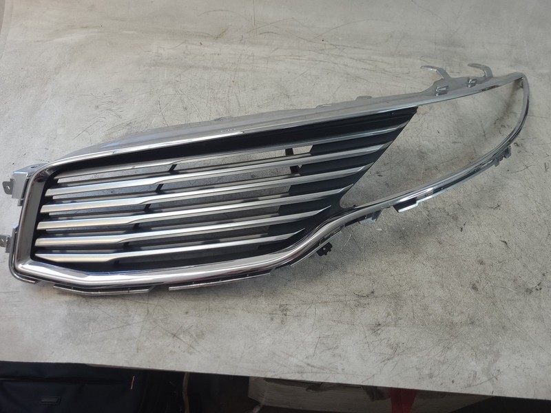 2013-2016 Lincoln LMK Front Left Driver Side Bumper Headlight Chrome Grille OEM