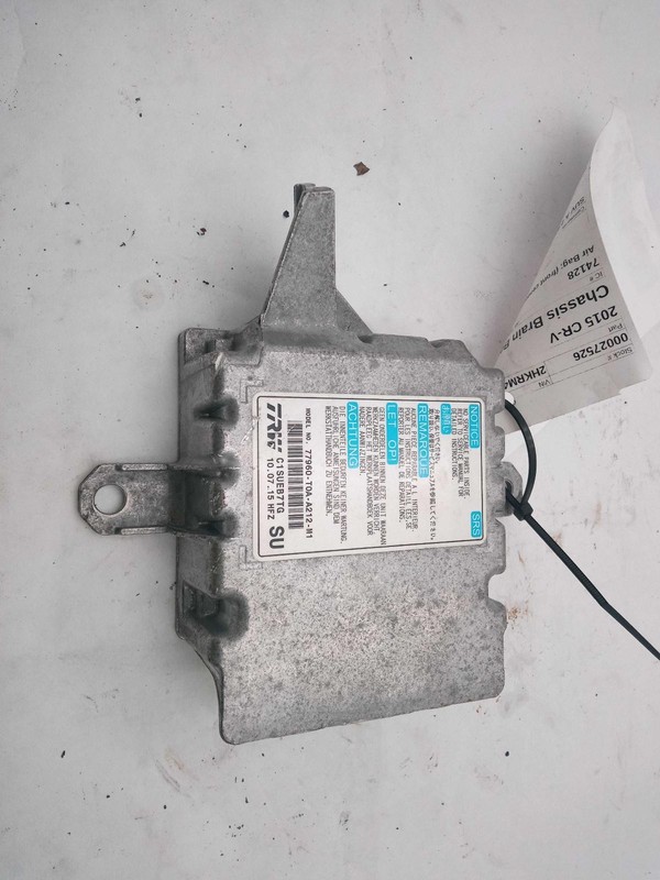 Used Air Bag Module fits: 2015 Honda Cr-v Air Bag front center console ID 77960T