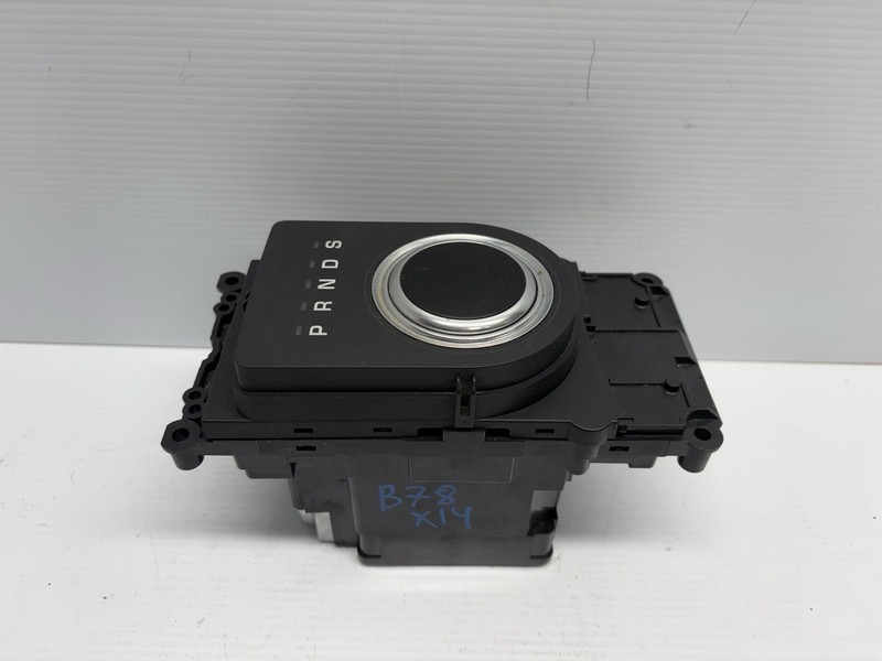 2017-2020 JAGUAR XE XF F-PACECENTER CONSOLE GEAR SELECTOR TRANSMISSION SHIFTER