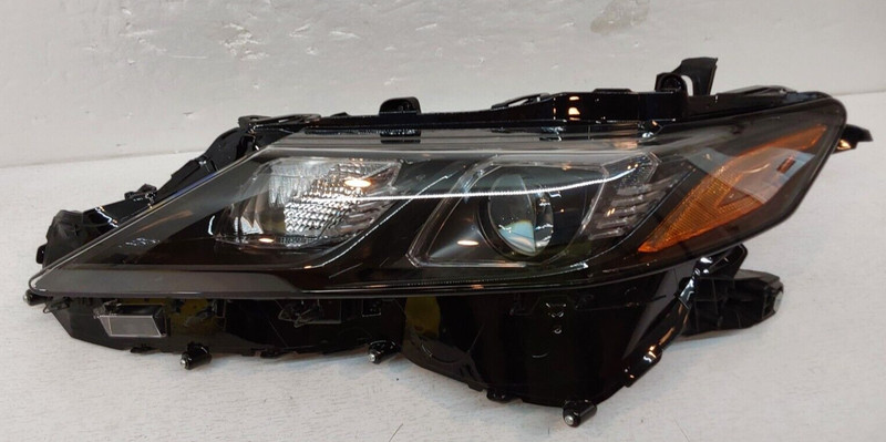 2018-21 TOYOTA CAMRY LH HEADLAMP ASSY. OEM