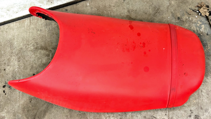 1998 TIGERSHARK TS1000L 1100 FRONT SEAT SADDLE 0773-960