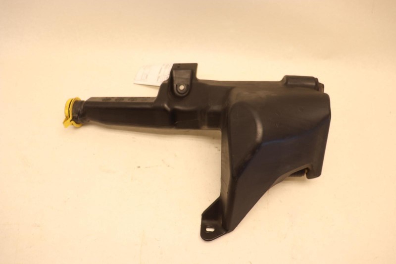 2014-2019 DODGE RAM 1500 3.0L DIESEL WINDSHIELD WASHER FLUID RESERVOIR TANK OEM