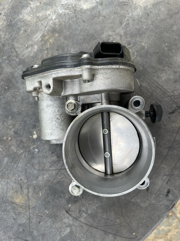 11-15 Ford Explorer 3.5 Nonturbo N/T Throttle Body