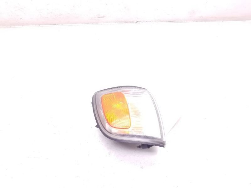 Passenger Corner/Park Light Fog-driving Fits 99-02 4 RUNNER 81210-35050