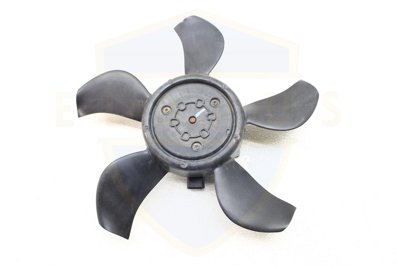 2015 - 2020 CHEVY TAHOE RIGHT COOLING FAN BLADE W/ MOTOR 6 SPD TRANS OPT MYC OEM