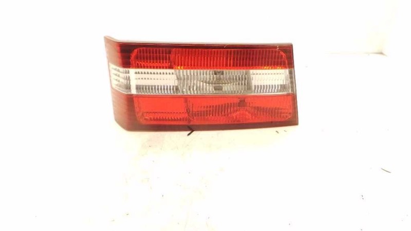 00-01 LEXUS ES300 DRIVER SIDE REAR LEFT TAIL LIGHT ASSEMBLY