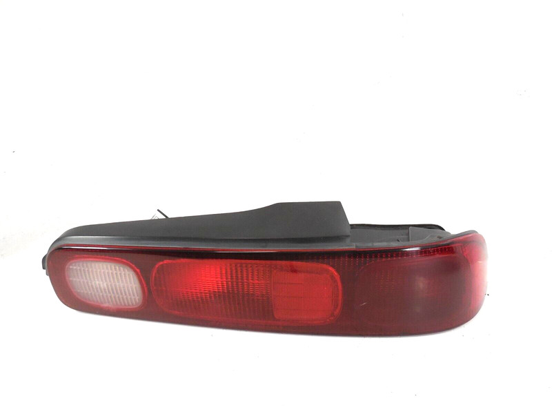 1994-1997 Acura Integra Hatchback Tail Light Lamp Passenger Right RH OEM