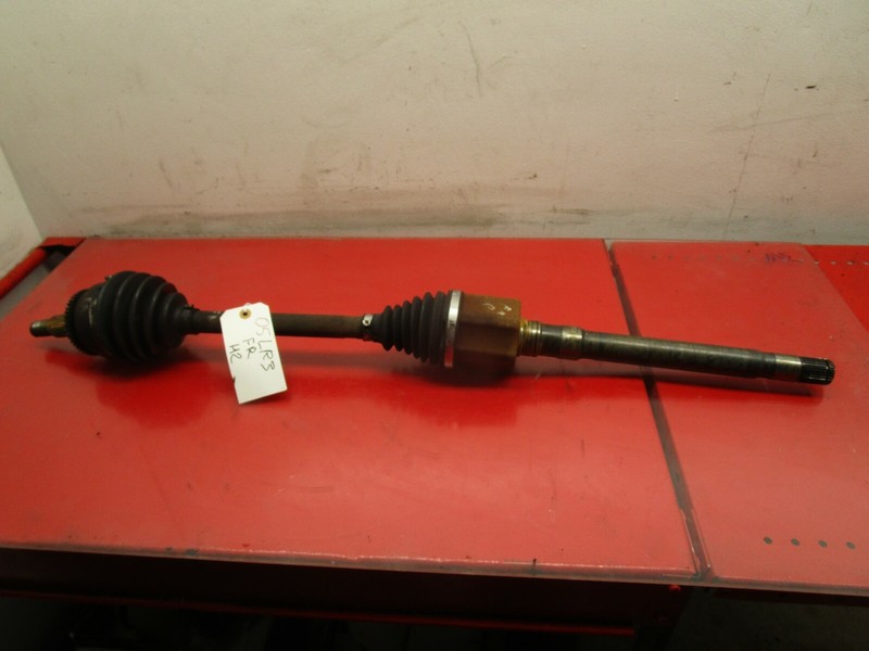 2005 - 2009 LAND ROVER LR3 FRONT RIGHT PASSENGER SIDE AXLE SHAFT OEM