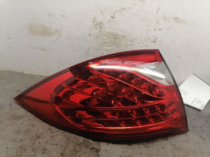 CAYENNE 2011 Tail Light 1650087
