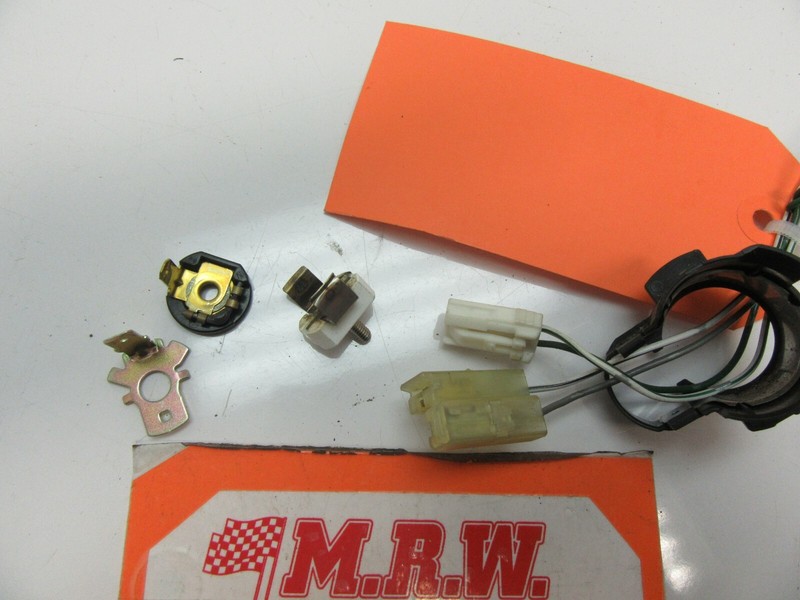 FUSE LINK CONSOLE CIGARETTE LIGHTER WIRE PLUG CONNECTOR PIGTAIL for 94-99 CELICA