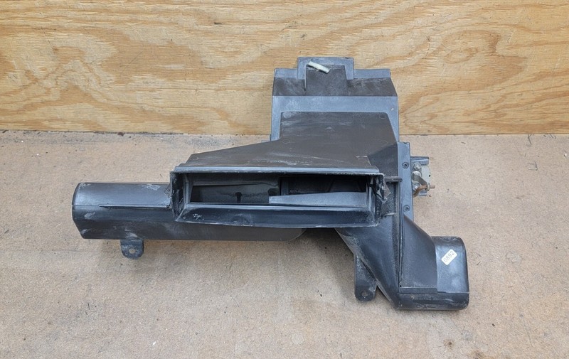 1987 - 1993 Ford Mustang Heater AC Air Conditioning Duct Intake Box OEM
