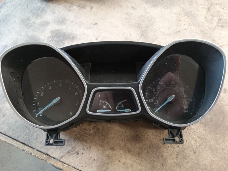 Speedometer Cluster MPH ID F1ET-10849-CTP Fits 17-18 FOCUS 491959