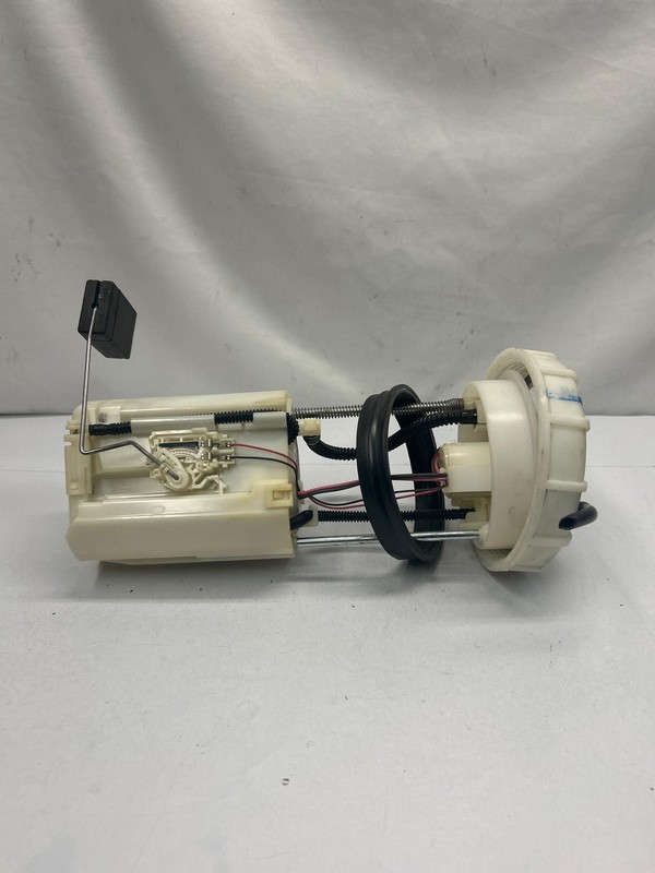 2010 to 2024 Toyota 4runner fuel pump assy 6 cyl 4.0l assembly