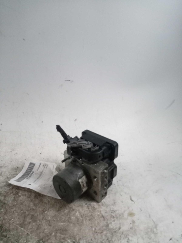 2016 Chrysler 200 ABS Pump & Motor Assembly OEM 68270556AA 126K Miles Grey