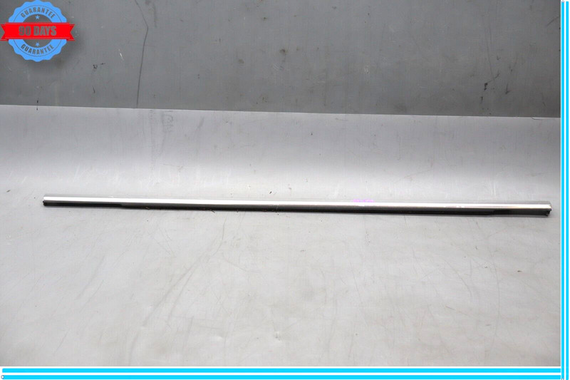 11-18 Porsche Cayenne Rear Left Driver Door Weather Strip Molding Silver Oem