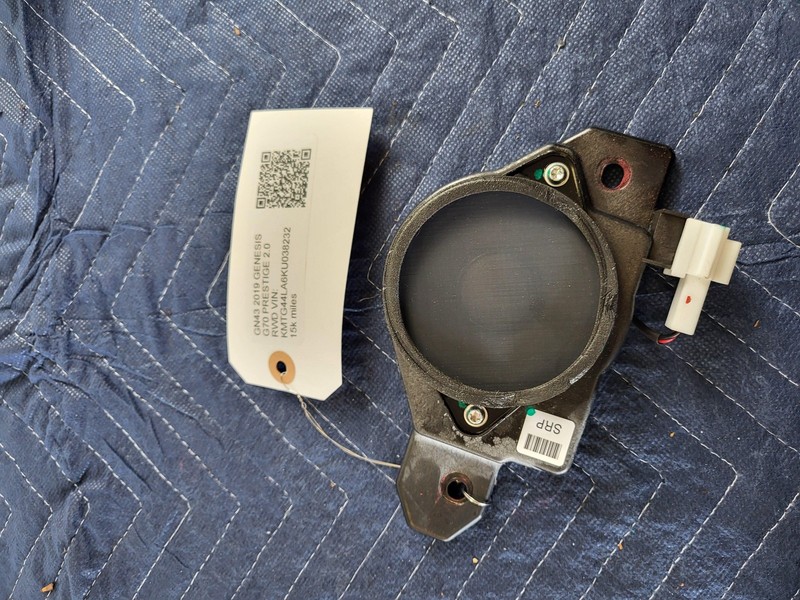 Used Oem GENESIS Rear Left Quarter Panel Speaker 96360-G9200 for 2019-2021 G70