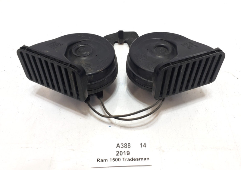✅ 2019 OEM RAM 1500 Tradesman Low Hight Dual Tone Horn Signal W/ Bracket