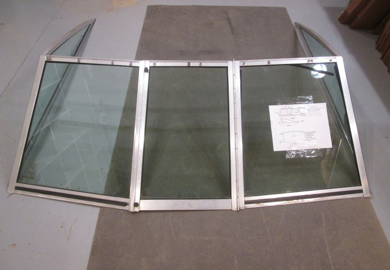 1989 Glastron Sierra 170 Bowrider Marine Boat Windshield Walk Through Tinted