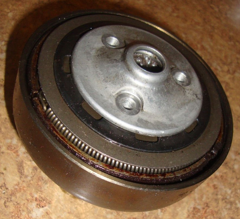1981 Honda ATC 200 3 wheeler 3Wheeler Centrifugal Clutch Engine Motor C1