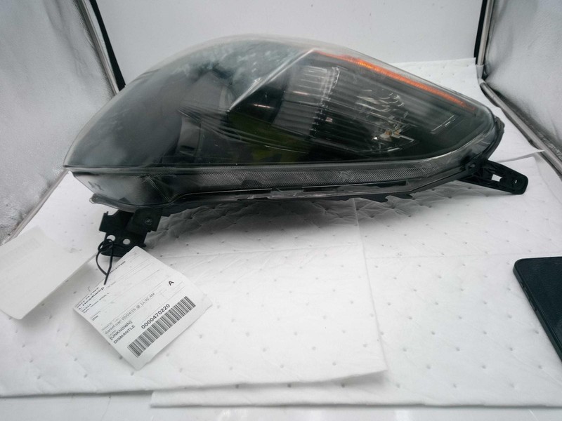 2011 Nissan Altima Left Headlight Assembly Black Hazy Scratches 231K Miles