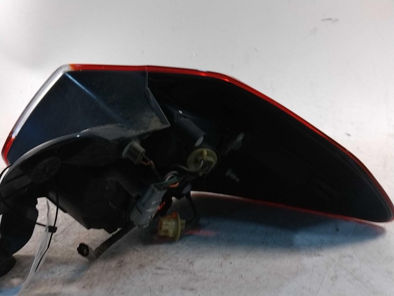 2014 Subaru XV Crosstrek Left Tail Light Assembly Grey SCUFFS 243349