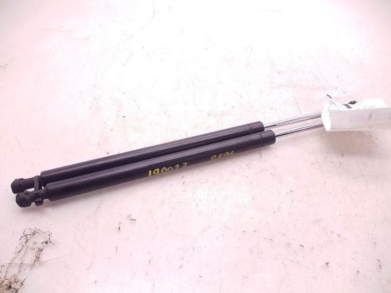 2010 SCION XB LEFT AND RIGHT SIDES LIFTGATE LIFT SUPPORTERS ASSEMBLY