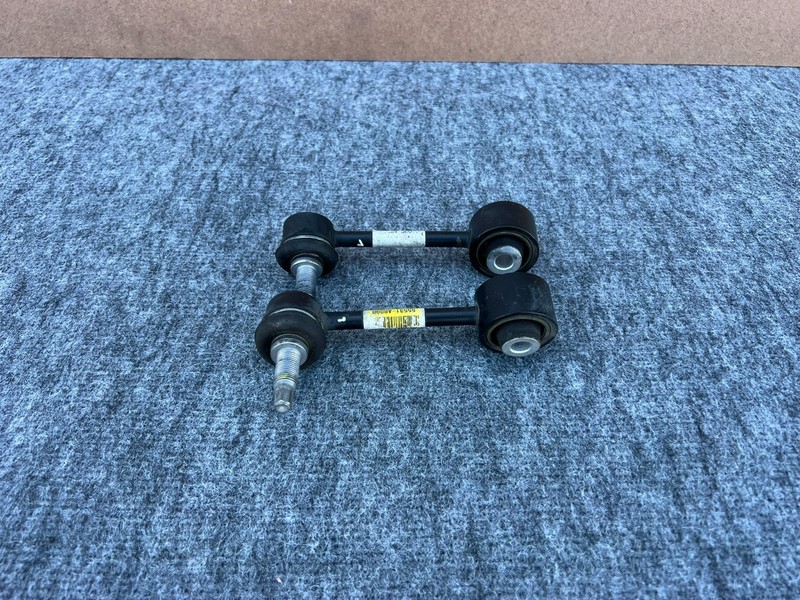GENESIS GV70 22-26 OEM REAR LEFT & RIGHT STABILIZER SWAY ANTI ROLL BAR LINK PAIR
