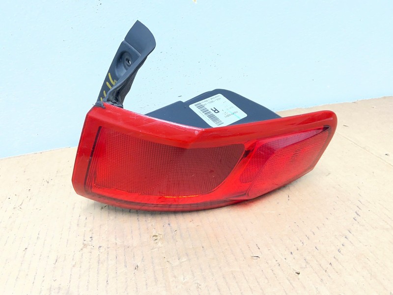 2010-2018 Lincoln Mkt Right Passenger Rh Side Tail Light Oem AD0818 LK