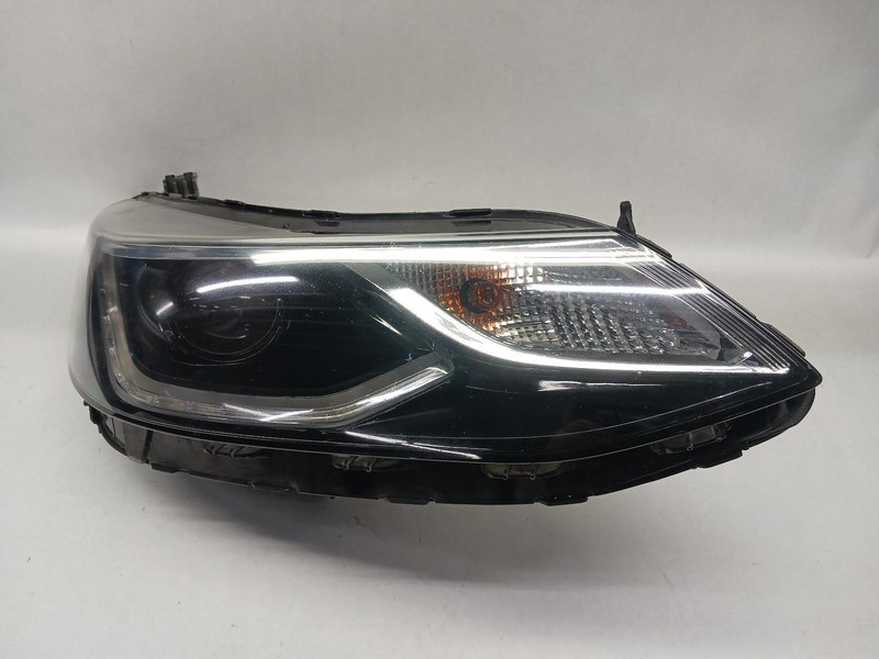 16-'19 CHEVROLET CRUZE Right passenger headlight halogen OEM Grade B