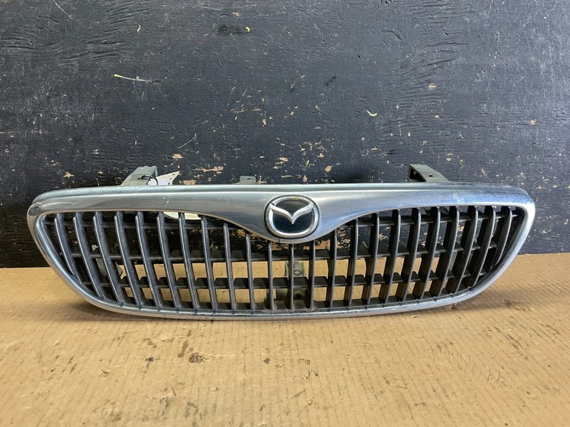 1998 1999 Mazda 626 Front Upper Grill Grille Oem AA5945 DG