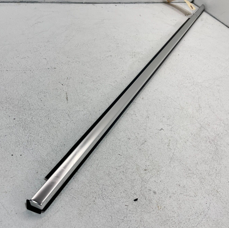 2017-2023 AUDI Q7 DOOR WINDOW GLASS BELT MOLDING REAR RIGHT PASSENGER SIDE OEM