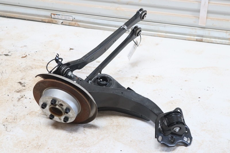 2014-2023 MINI COOPER F57 REAR RIGHT SPINDLE KNUCKLE WHEEL HUB CONTROL ARM OEM