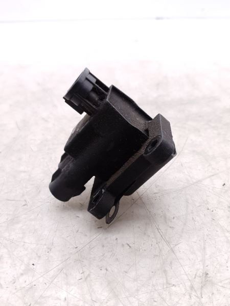 98 99 TOYOTA COROLLA 1.8L IGNITION COIL