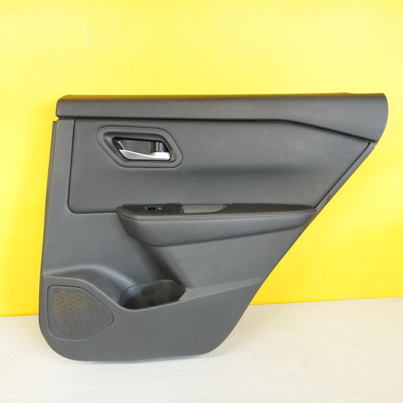 2024-2025 Nissan Rogue Rear Rh Side Door Trim Cover Panel Oem Black 829766rr001