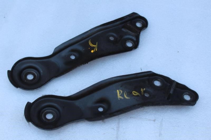 2005 2006 2007 2008 2009 2010 HONDA ODYSSEY REAR SUSPENSION BRACE BRACKETS