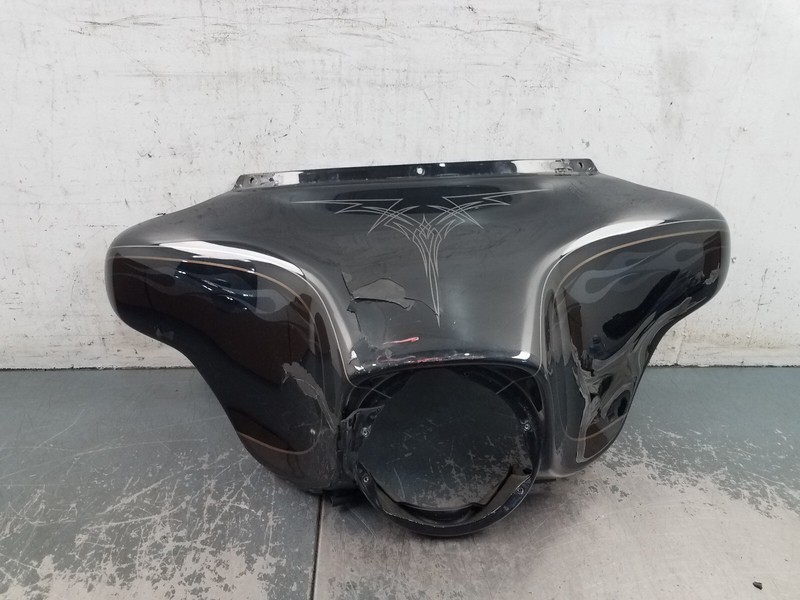 2012 09 - 13 Harley Davidson CVO Street GlideOuter Nose Fairing - * #1766 V4