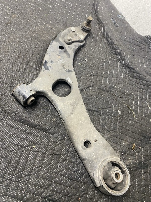 Passenger Right Front Lower Control Arm Fits 2012 SONATA OEM